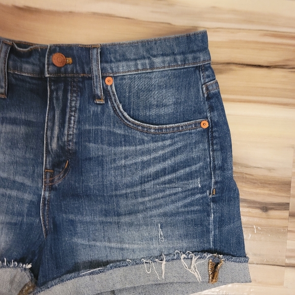 NWOT Madewell Distressed Shorts - Picture 7 of 13